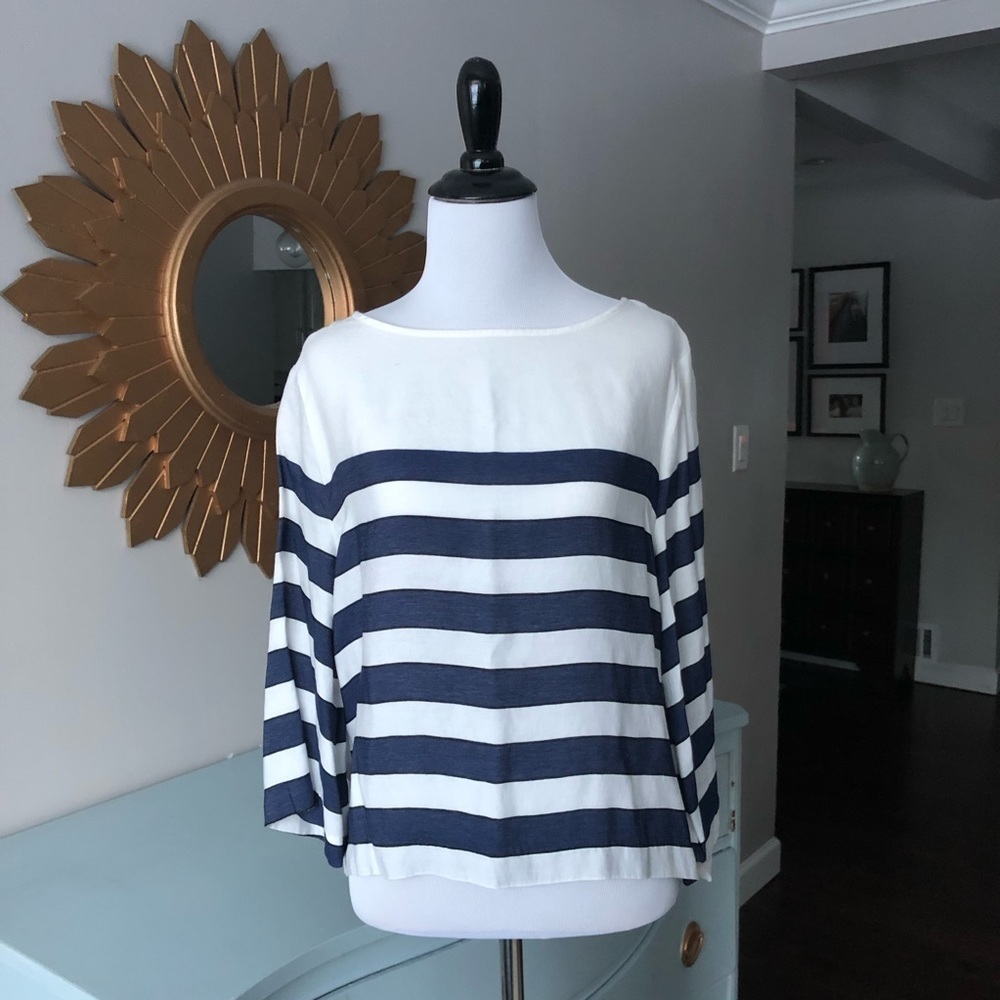 H&M striped 3/4 sleeve blue and white top blouse